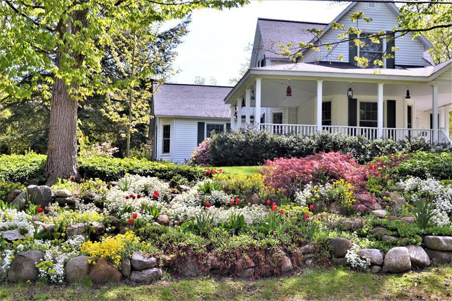 Landscaping in Annapolis, Maryland with Garden Girls